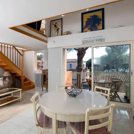Duplex A 500 M Du Port D'hyeres Lesclesdenicole Le Pradet * Hyeres